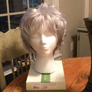 Estetica Naturalle Wig in color R59T